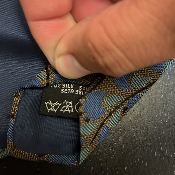 Vintage Cecilia Metheny Italian 100% Silk Tie - Picture 4 of 5